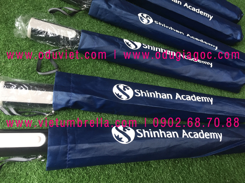 xưởng sản xuất ô dù cầm tay in logo quảng cáo